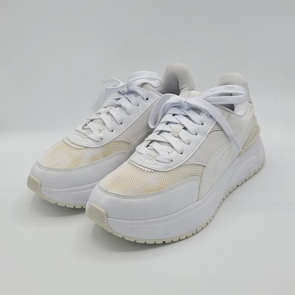 Puma  Smash Platform  399066-01 White  women's Size 8 - Picture 1 of 9